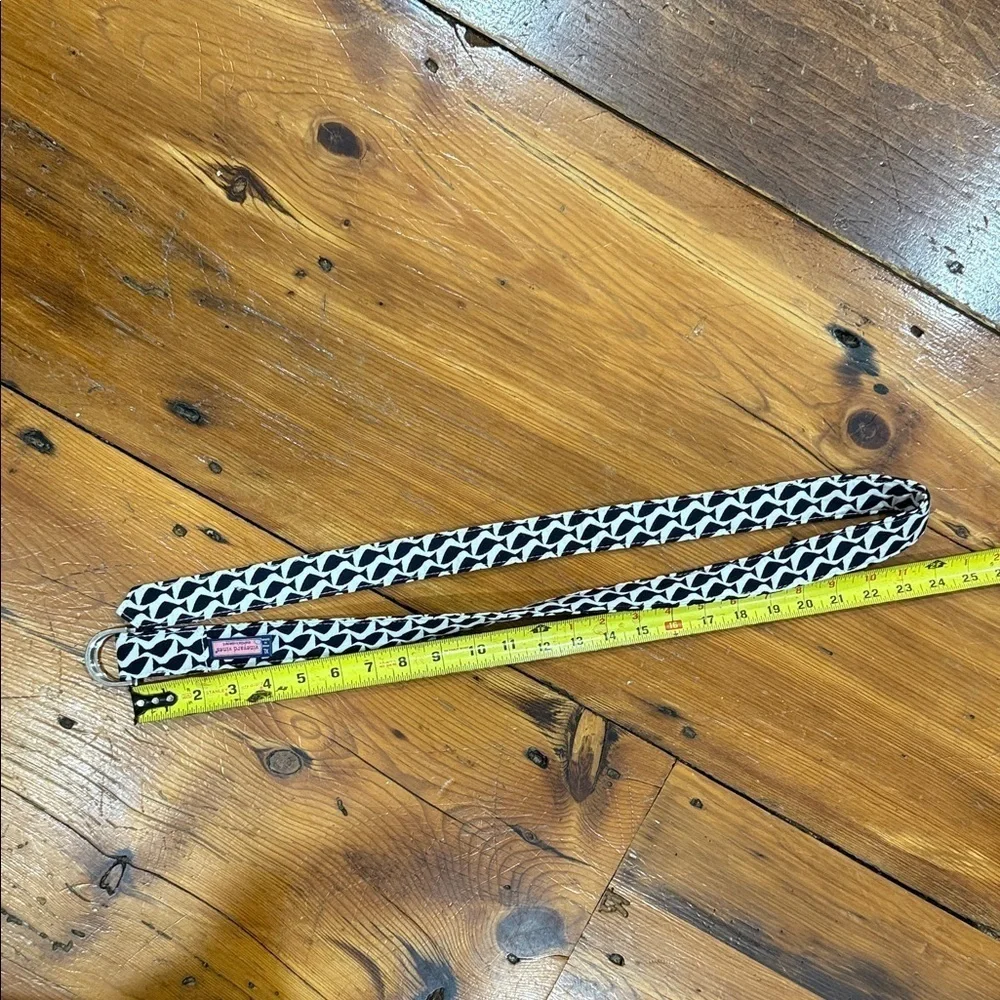Vineyard Vines stylish belt
